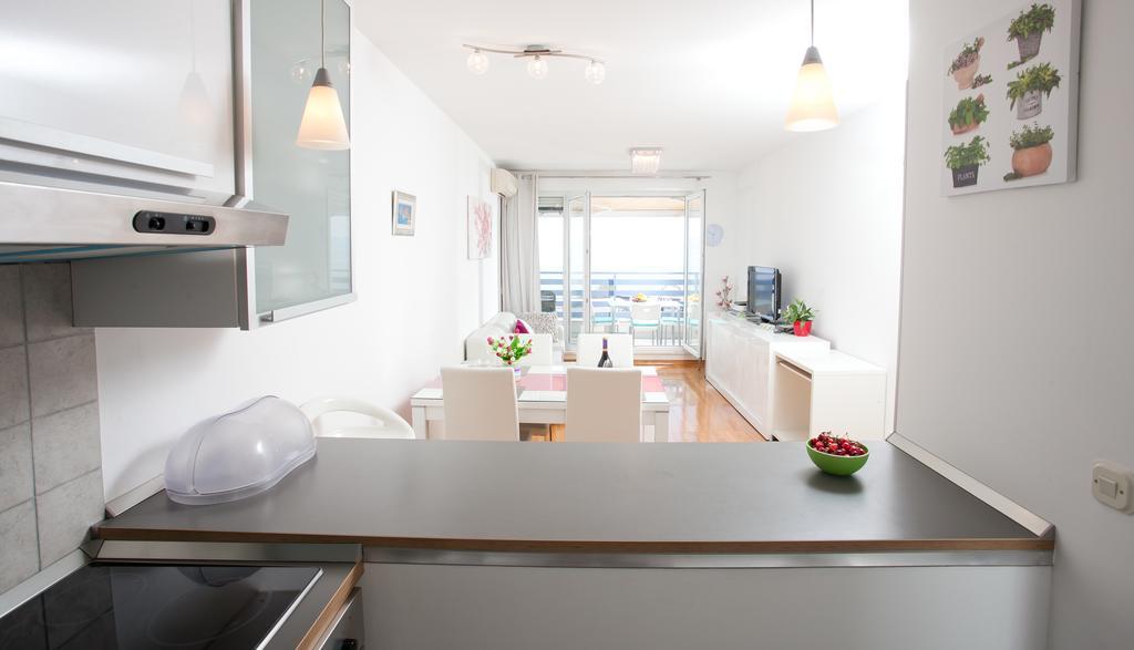 Luxury Beach Front Apt With Seaside View And Free Parking 스플리트 외부 사진